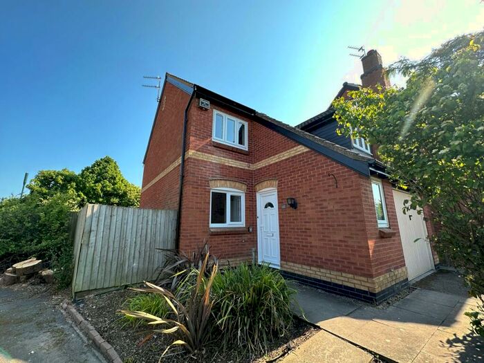 3 Bedroom Detached House To Rent In Juniper Way, Loughborough, Leics, LE11