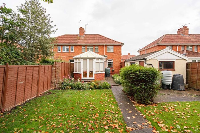 3 Bedroom Semi Detached House For Sale In Pen Park Road, Southmead, Bristol, BS10