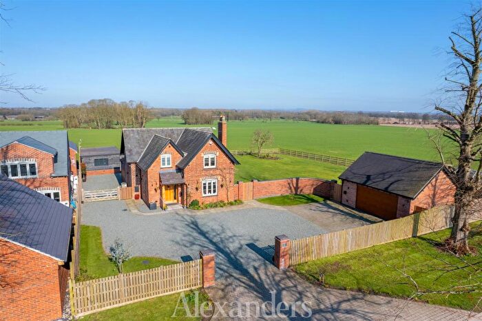 3 Bedroom Detached House For Sale In Kennel Cottages, Gopsall, CV9