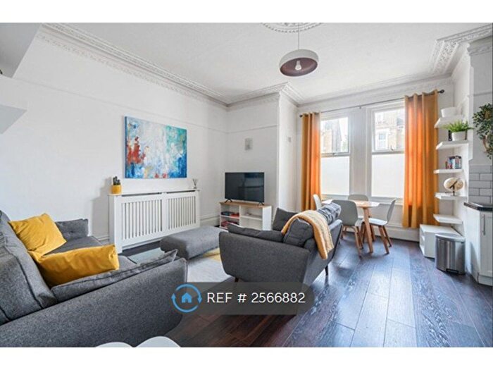 1 Bedroom Flat To Rent In Moreton Road, South Croydon, CR2