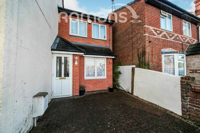 2 Bedroom End Of Terrace House To Rent In Cardiff Road, Reading RG1