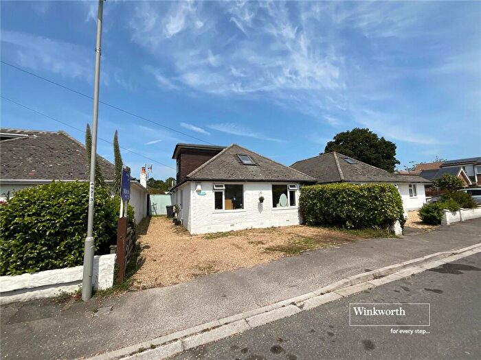 5 Bedroom Bungalow For Sale In Southwood Avenue, Walkford, Christchurch, BH23