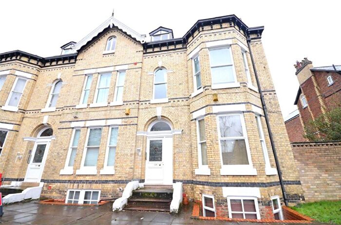 3 Bedroom Apartment To Rent In Palatine Mansions, Palatine Roa, Didsbury, Manchester, M20