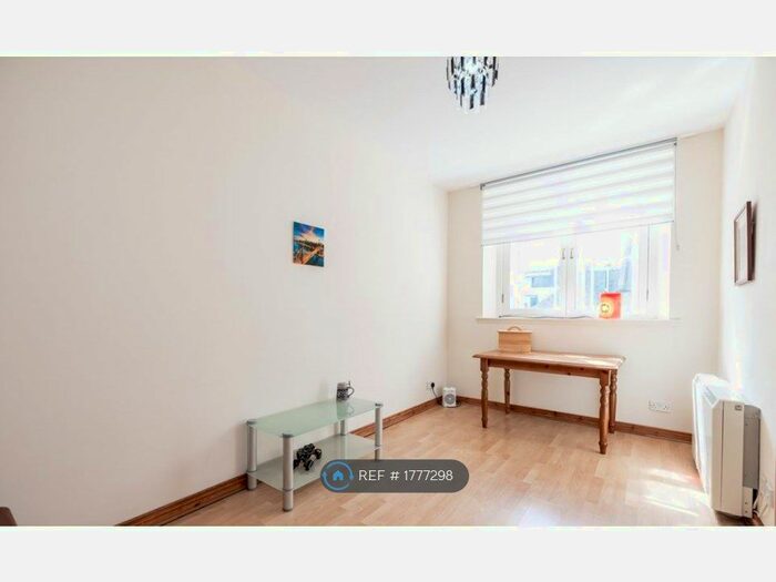 2 Bedroom Flat To Rent In Adelphi, Aberdeen, AB11