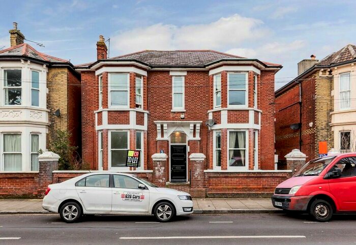 2 Bedroom Apartment To Rent In Yarborough Road, Southsea, PO5