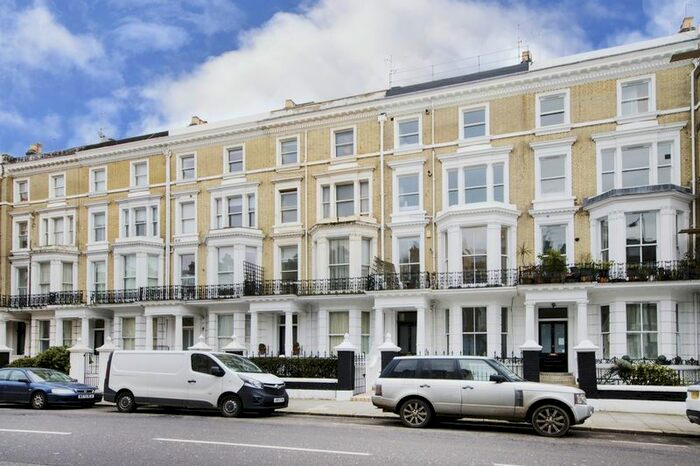 2 Bedroom Flat To Rent In Holland Road, Holland Park, W14
