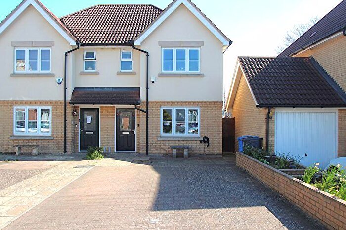 3 Bedroom Semi-Detached House To Rent In Magnolia Place, Harrow, HA2