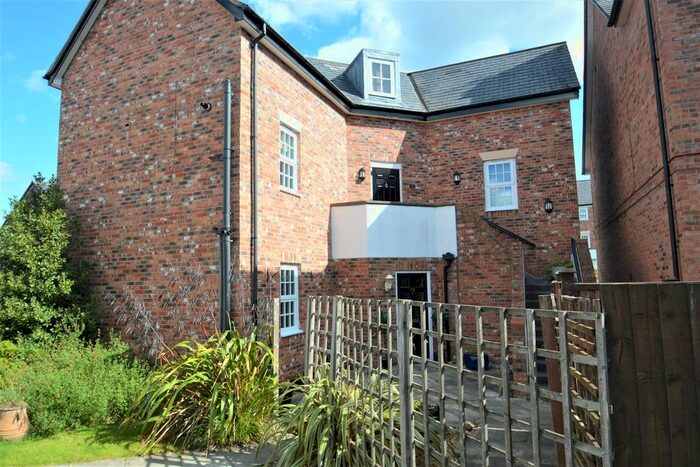 2 Bedroom Flat For Sale In Appleby Crescent, Mobberley, Knutsford, WA16