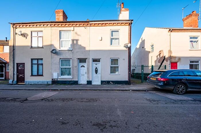 2 Bedroom End Of Terrace House To Rent In Curzon Street, Netherfield, Nottingham, NG4
