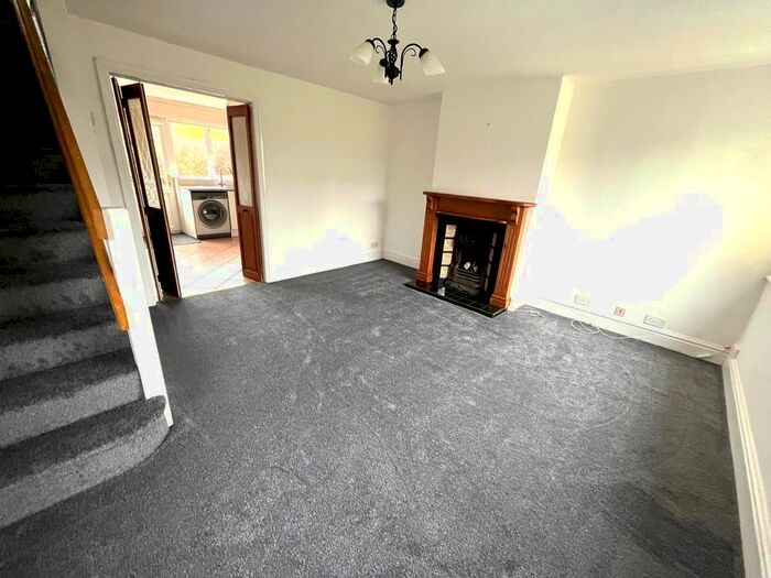 3 Bedroom Semi-Detached House To Rent In Shalgrove Field, Fulwood, Preston, PR2