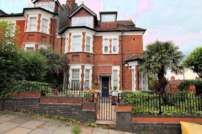 1 Bedroom Flat To Rent In Grosvenor Gardens, London, N10