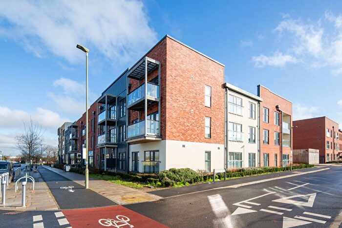 Studio For Sale In Trinity House West, Bicester, OX25