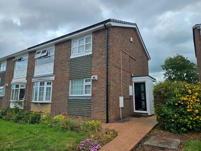 2 Bedroom Flat To Rent In Planetree Court, Marton-In-Cleveland, Middlesbrough, TS7