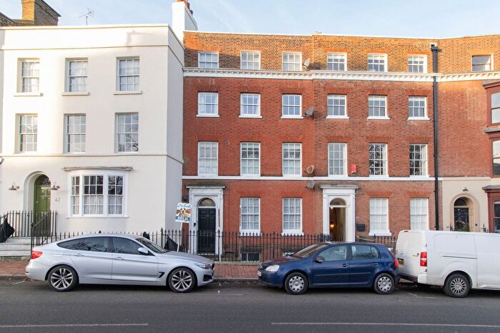 1 Bedroom Flat To Rent In Hawley Square, Margate, CT9