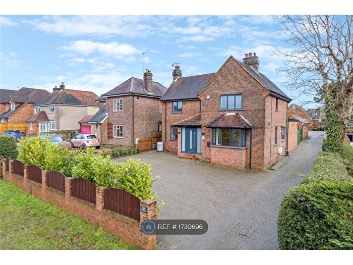 4 Bedroom Detached House To Rent In Woodside Road, Amersham, HP6