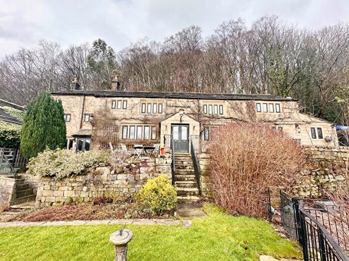 4 Bedroom Detached House For Sale In Stannally Farmhouse & Cottage, Stoney Royd Lane, Todmorden, OL14