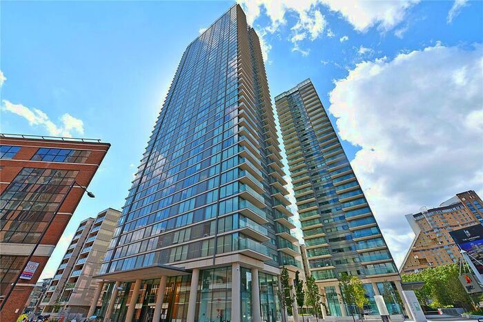 2 Bedroom Flat To Rent In Landmark West Tower, Marsh Wall, Canary Wharf, South Quay, London, E14