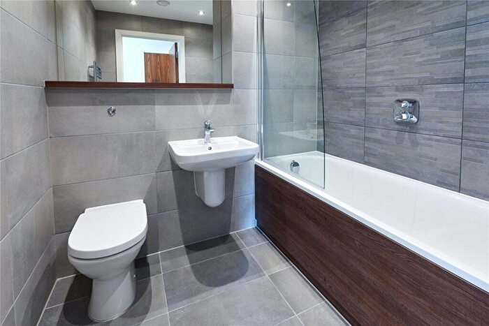 2 Bedroom Apartment To Rent In Greengate New Bridge Street Salford, M3