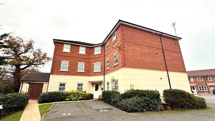 2 Bedroom Apartment For Sale In Lon Bedw, Llandudno Junction, LL31