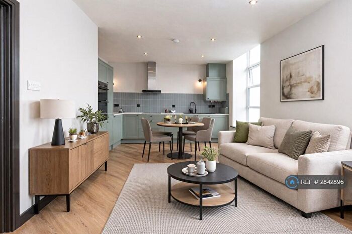 1 Bedroom Flat To Rent In Park Road, Rossendale, BB4