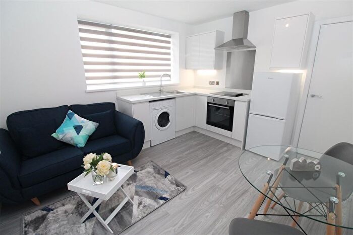 1 Bedroom Flat To Rent In Connaught Road, Roath, Cardiff, CF24