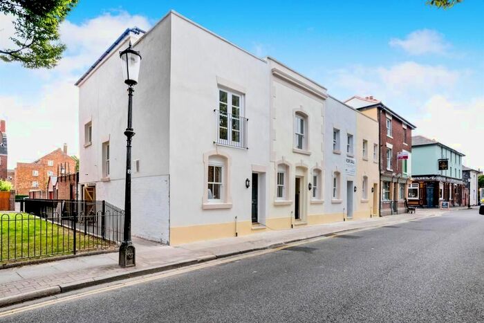 3 Bedroom Property To Rent In Eldon Street, Southsea, PO5