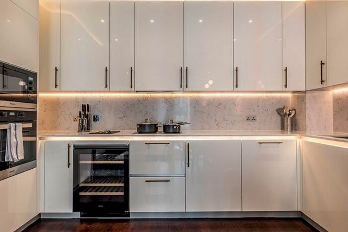 3 Bedroom Flat To Rent In Charles Clowes Walk, London, SW11