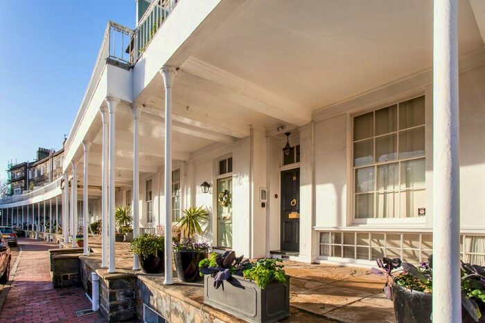 4 Bedroom Town House To Rent In Calverley Park Crescent, Tunbridge Wells, TN1