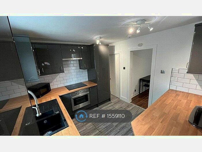 4 Bedroom Terraced House To Rent In Clough Road, Sheffield, S1