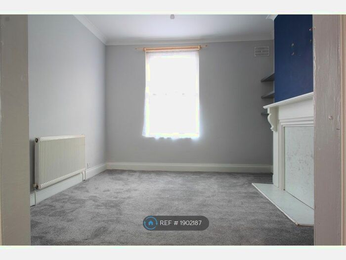 2 Bedroom End Of Terrace House To Rent In Steynburg Street, Hull, HU9