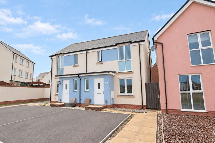 3 Bedroom Semi-detached House For Sale In The Sidings, Weston-Super-Mare, Somerset, BS24