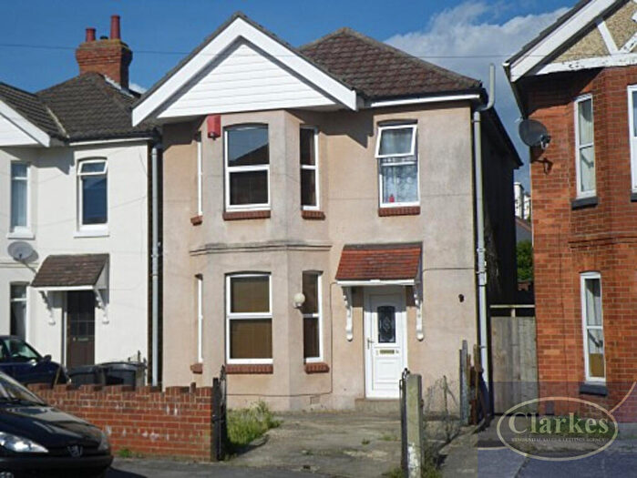 5 Bedroom Detached House To Rent In Portland Road, Winton, Bournemouth, BH9