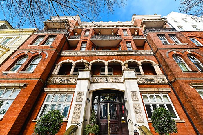 1 Bedroom Flat To Rent In Moscow Mansions, Cromwell Road, SW5