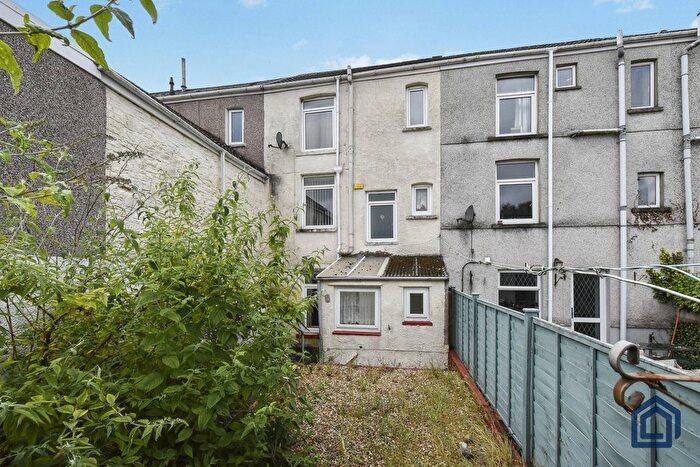 5 Bedroom Town House For Sale In , Upper Street, Maesteg, CF34