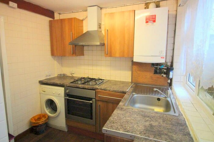 2 Bedroom Ground Flat To Rent In Knox Road, London, E7