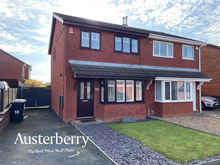 3 Bedroom Semi-Detached House To Rent In Vienna Way, Meir Hay, Stoke-On-Trent, Staffordshire, ST3