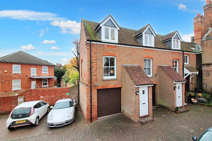 1 Bedroom Flat For Sale In Derby Arms, Aylesbury, HP20