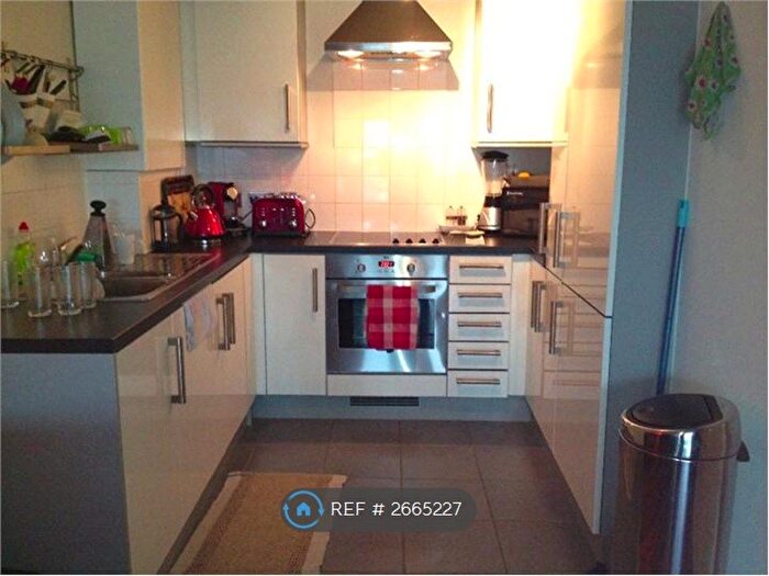 1 Bedroom Flat To Rent In Downham Road, London, N1