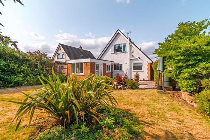 3 Bedroom Detached House For Sale In Orchard Close, Burton Joyce, Nottingham, NG14