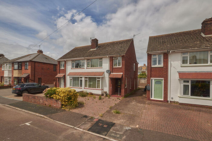 3 Bedroom Semi Detached House For Sale In Grenville Avenue, Exeter, EX4