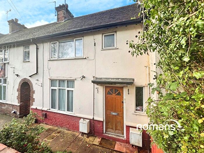 2 Bedroom Flat To Rent In Bowerdean Road, High Wycombe, HP13