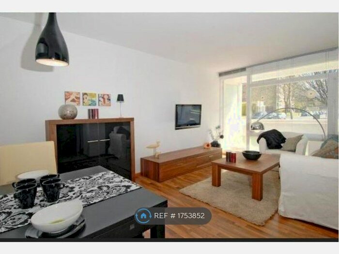 1 Bedroom Flat To Rent In Kimpton House, London, SW15