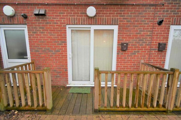 1 Bedroom Flat To Rent In Rossaveal Place, Highfield Road, Dartford, DA1