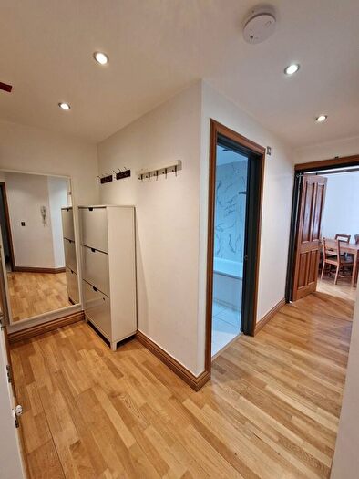 2 Bedroom Flat To Rent In High Road, London, N22