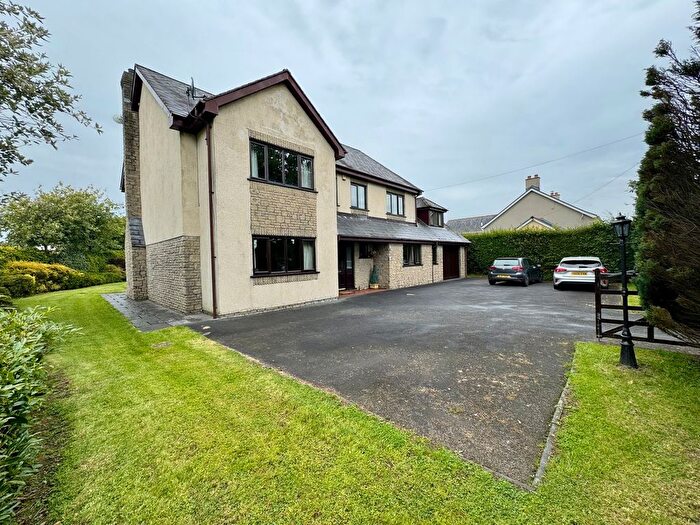 5 Bedroom Detached House For Sale In Capel Isaac, Llandeilo, SA19