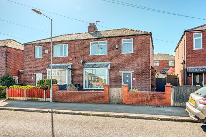 2 Bedroom Semi Detached House For Sale In New Barn Street, Heaton, Bolton, BL1