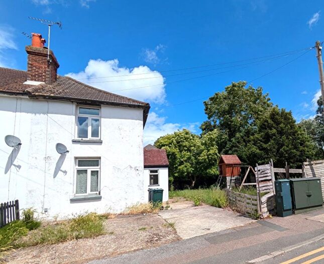 3 Bedroom End Of Terrace House For Sale In Canterbury Road, Willesborough, Ashford, TN24