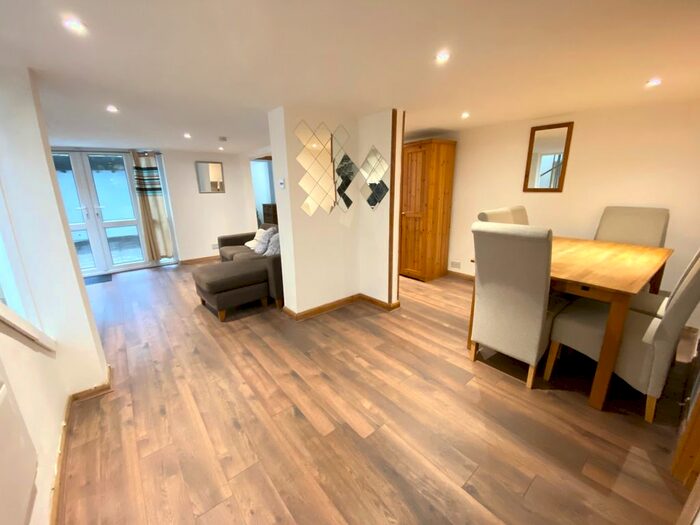 1 Bedroom Flat To Rent In New England Road, Brighton, BN1