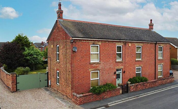 4 Bedroom Semi-Detached House To Rent In Fairfield Crescent, Sawley, NG10