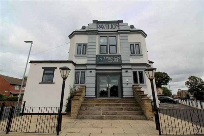 2 Bedroom Flat To Rent In Pavilion Court, Stanningley, Leeds, LS28